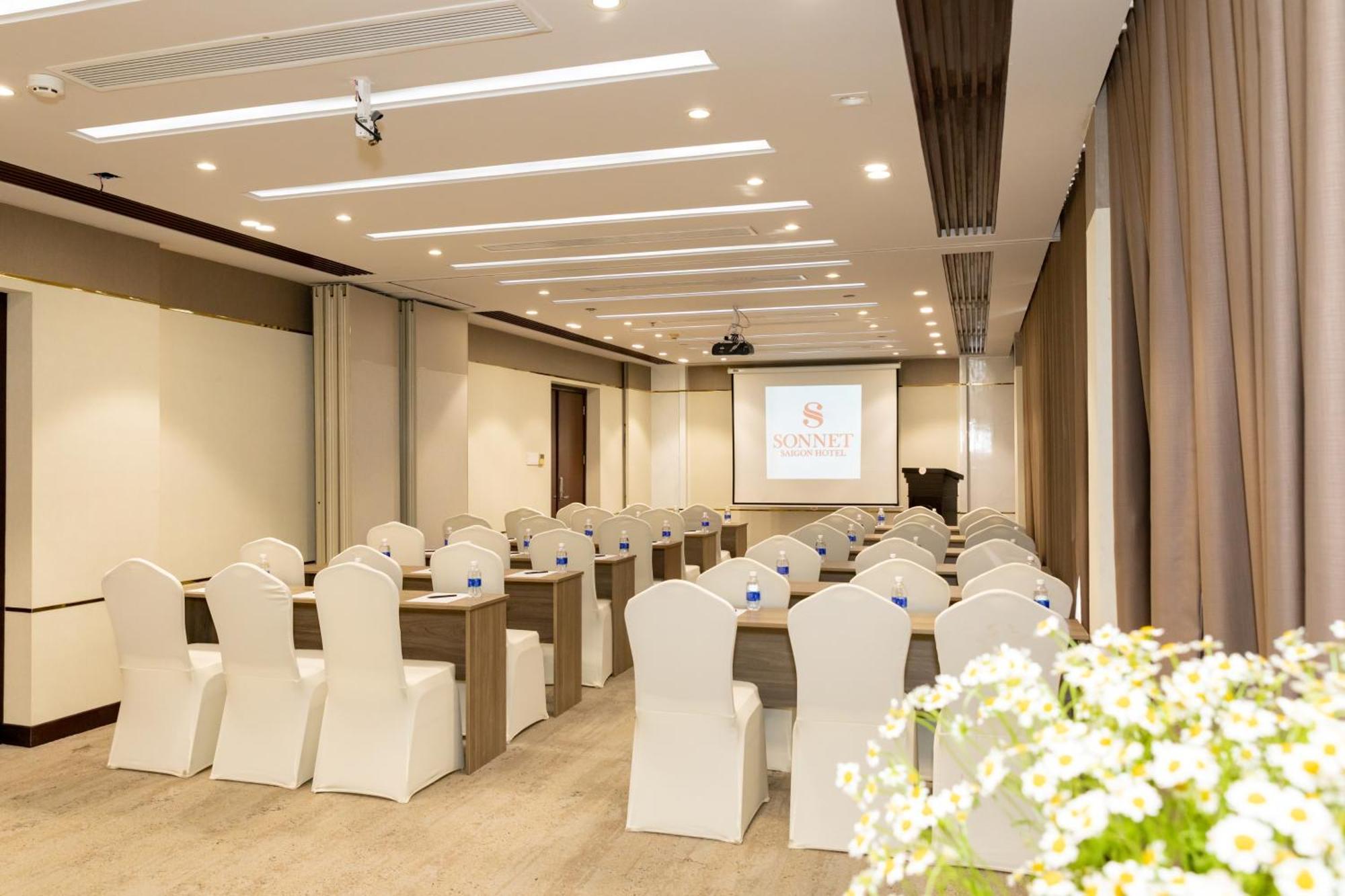 Sonnet Saigon Hotel Ho Chi Minh City Exterior photo