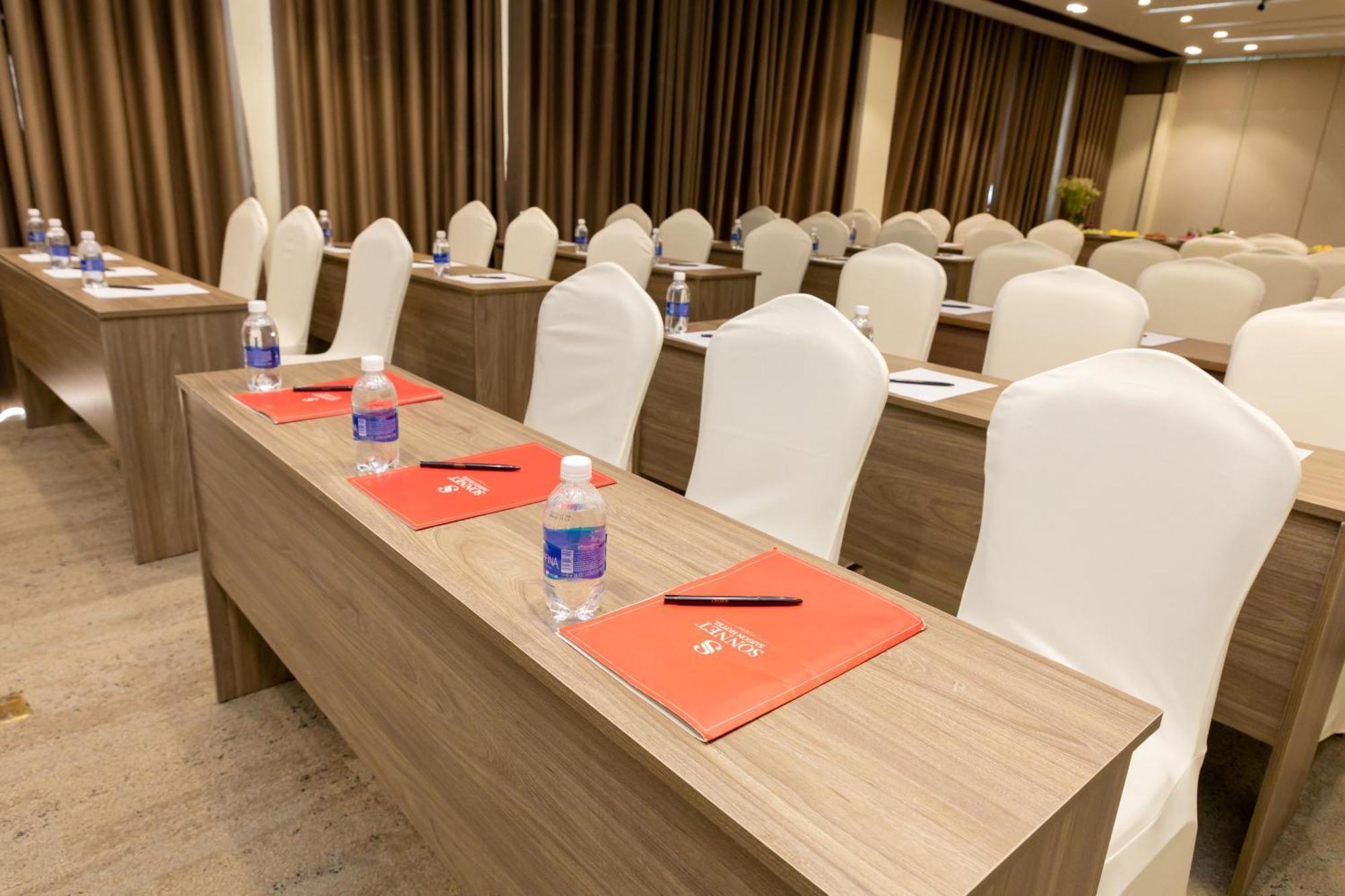 Sonnet Saigon Hotel Ho Chi Minh City Exterior photo