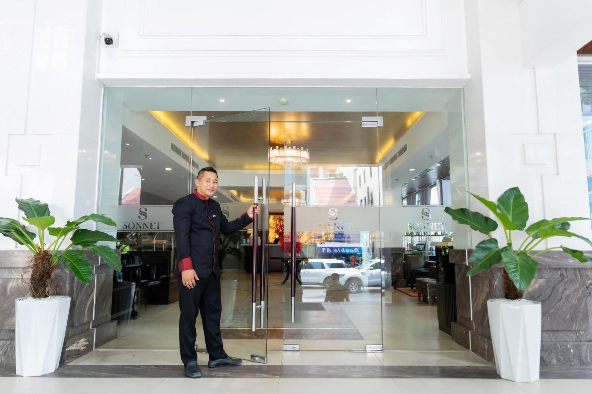 Sonnet Saigon Hotel Ho Chi Minh City Exterior photo